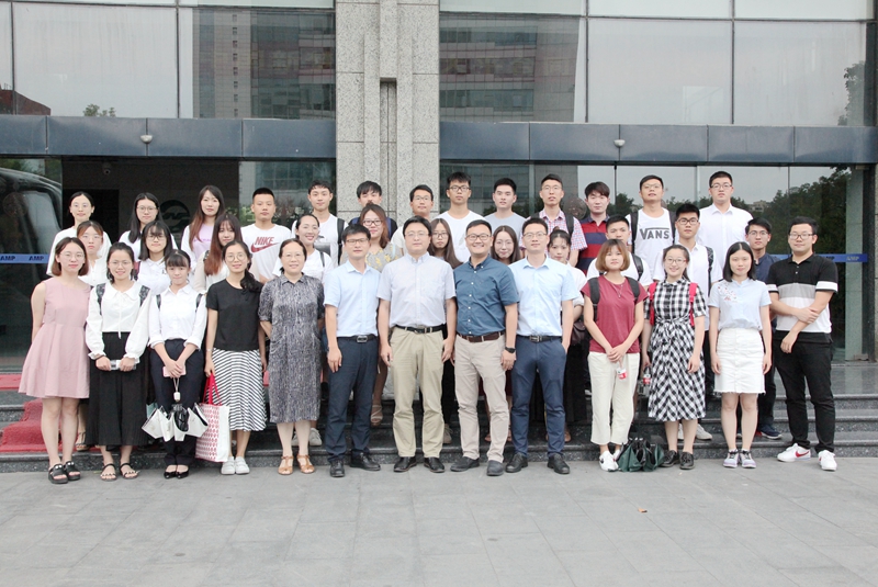 二十位浙江農(nóng)林大學(xué)優(yōu)秀學(xué)子榮獲&ldquo;浙農(nóng)-陽(yáng)光&rdquo;獎(jiǎng)學(xué)金