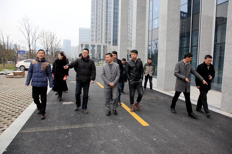 包中海調(diào)研浙農(nóng)科創(chuàng)園時強(qiáng)調(diào) 把握時間節(jié)點(diǎn) 力推項(xiàng)目建設(shè)