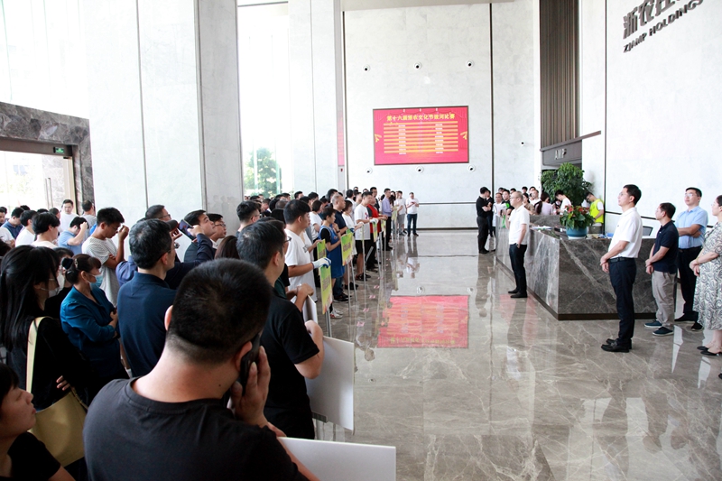 浙農文化節火熱開幕 拔河比賽&ldquo;燃爆全場&rdquo;