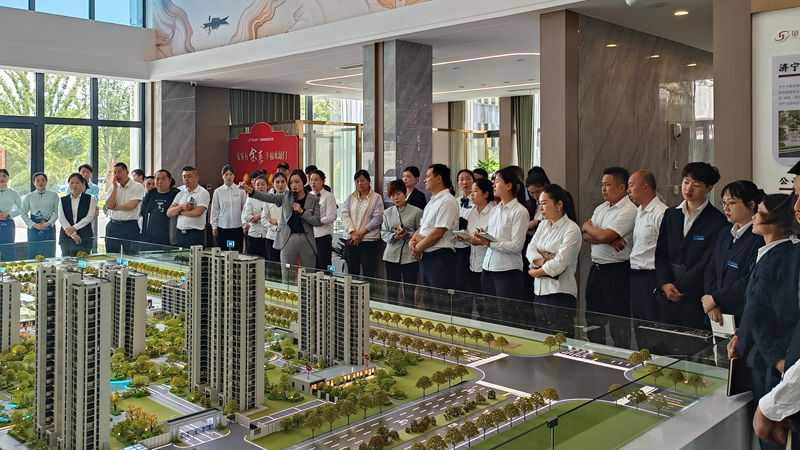 濟(jì)寧華都開展物業(yè)團(tuán)隊(duì)營銷賦能培訓(xùn)